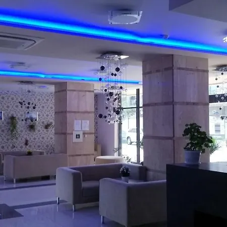 Central Beach Апартаменты